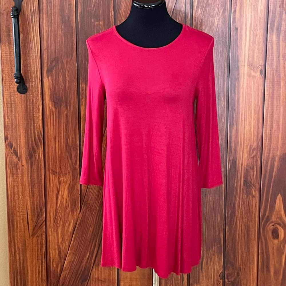 NWT Amelia James Tunic Red Medium
